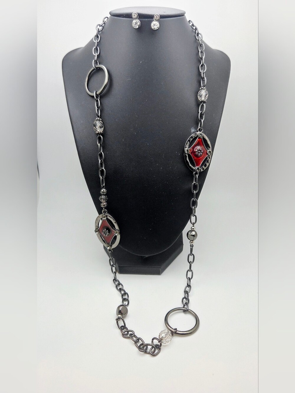 Gun Metal Chain Necklace & Red Accents and Gun Metal Crystal Studs Jewelry Set